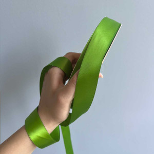 Лента атлас Ding Xin 2.5 см * 90 м - #0548 Ярко Зеленый. Photo 3